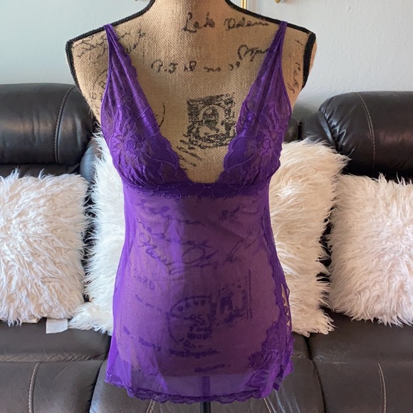 Super sexy Victoria’s Secret lingerie set - Picture 2 of 8